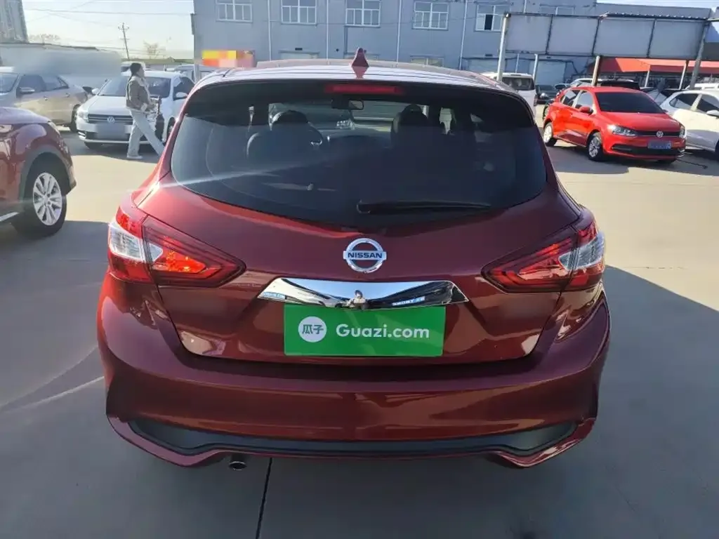 Nissan Tiida 2022 из CN, фото 6