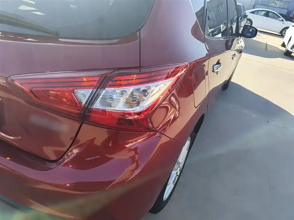 Nissan Tiida 2022 из CN, фото 8