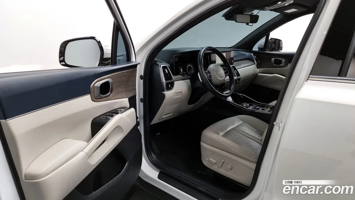 Kia Sorento — фото 10