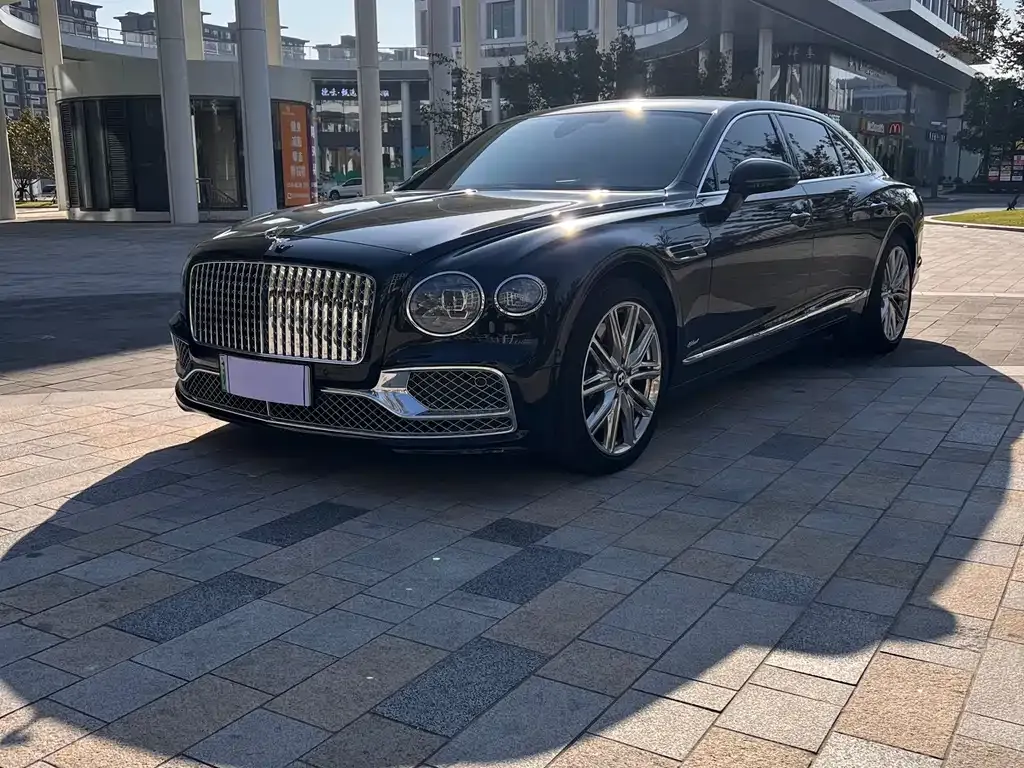 Bentley Flying Spur PHEV 2023 из CN, фото 1