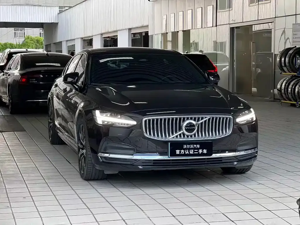 Volvo S90 — фото 3