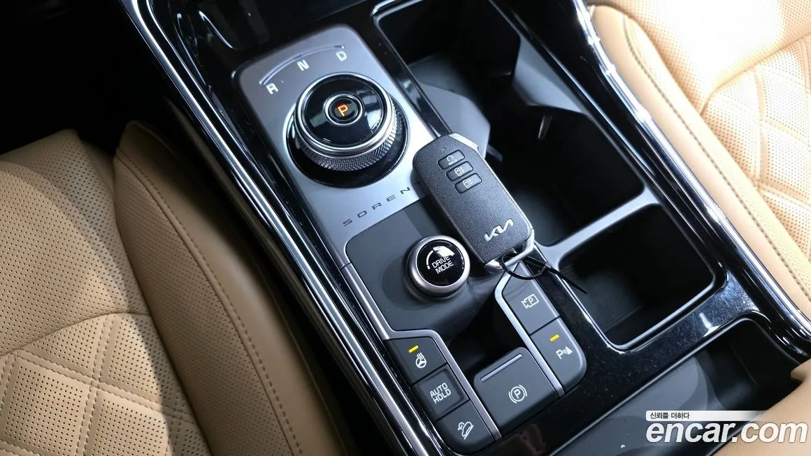 Kia Sorento — фото 9