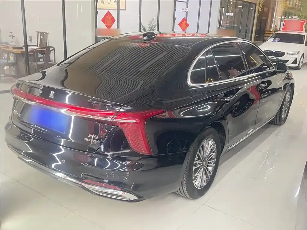 Hongqi H5 — фото 6