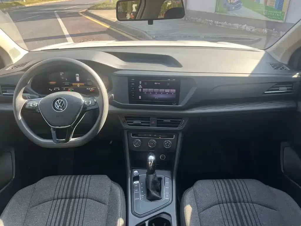Volkswagen Tharu 2022 из CN, фото 10