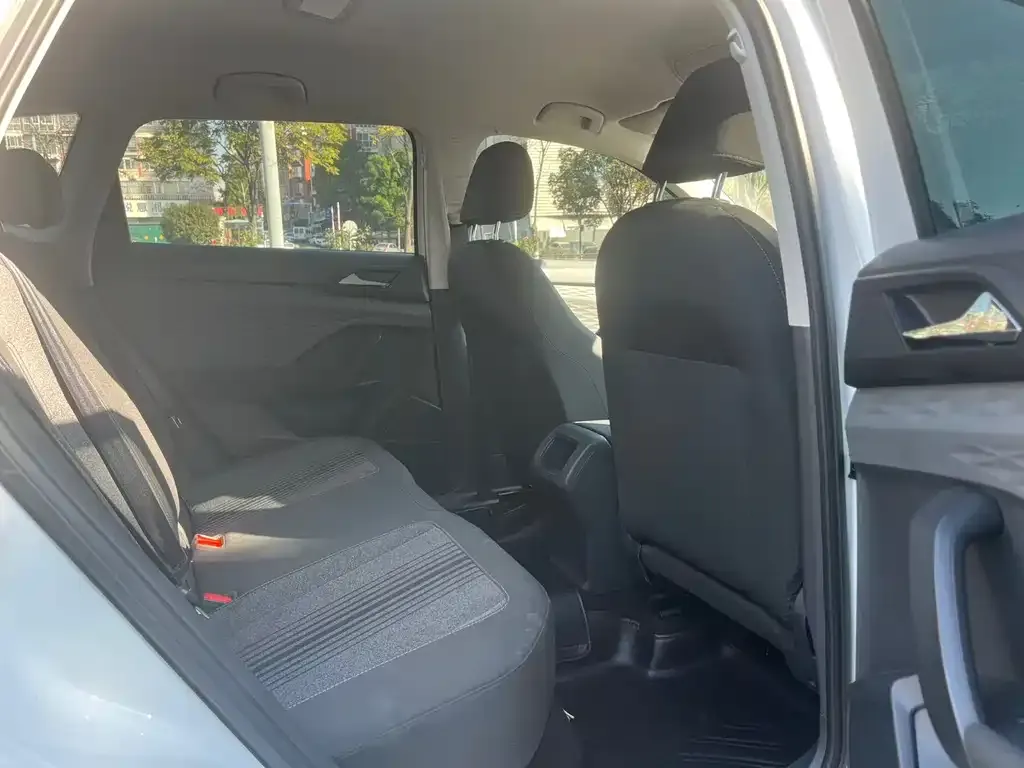 Volkswagen Tharu 2022 из CN, фото 9