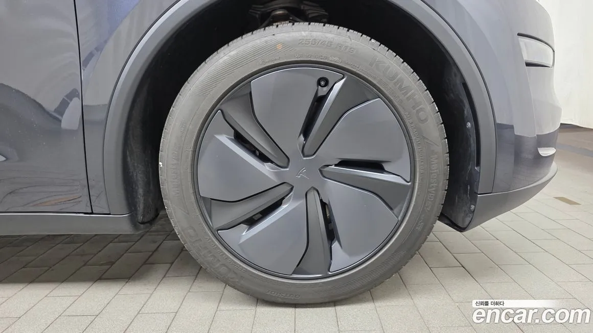 Tesla Model Y 2025 из KR, фото 5