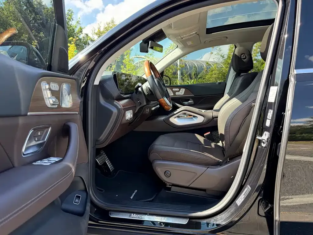 Mercedes-Benz GLS 2023 из CN, фото 5