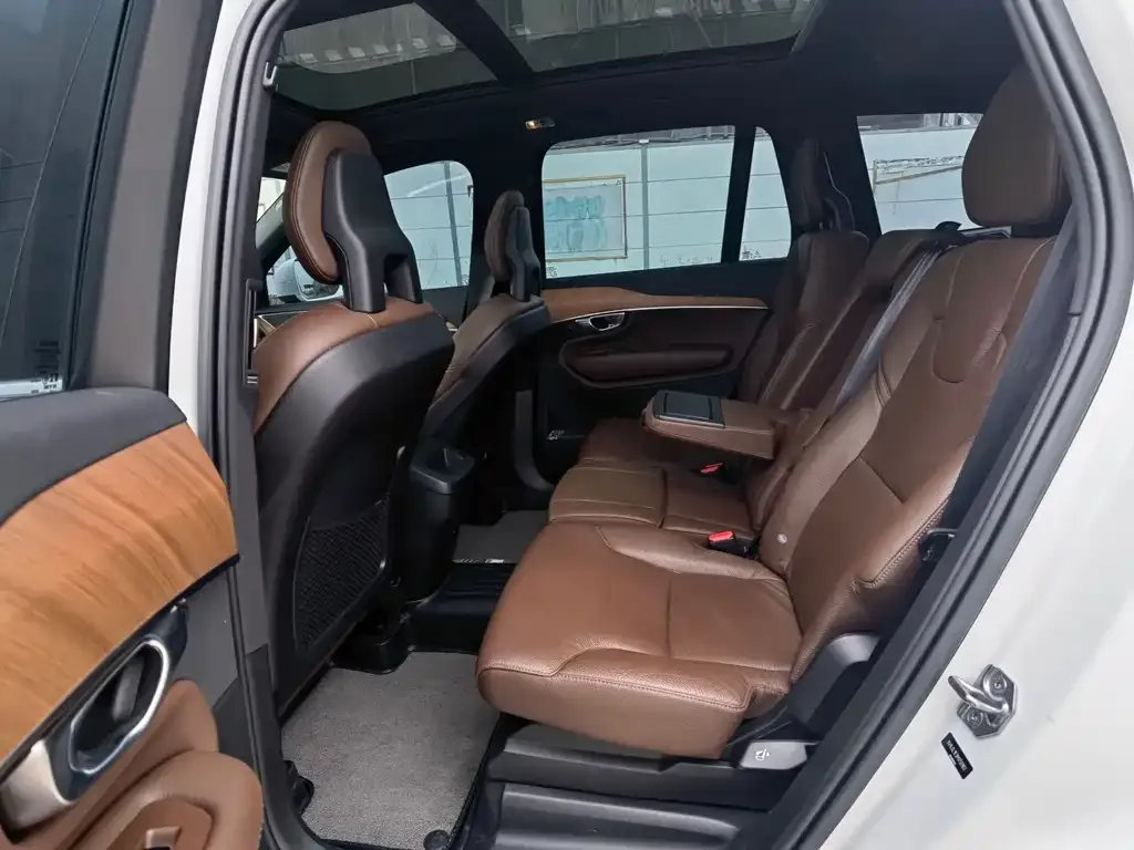 Volvo XC90 2021 из CN, фото 5