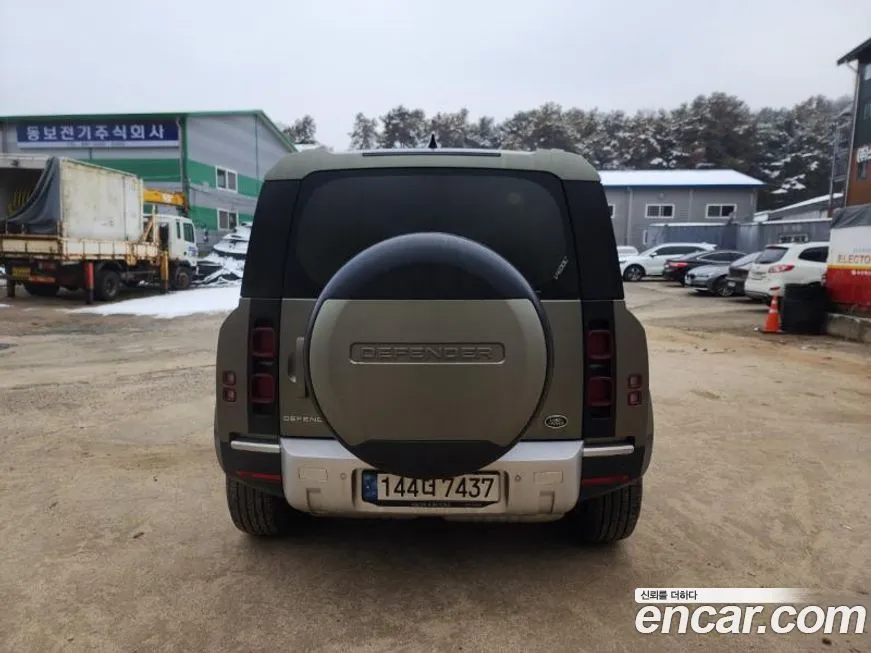Land Rover Defender 2022 из KR, фото 3