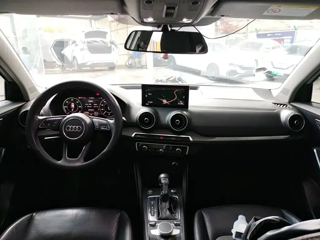 Audi Q2L e-tron 2021 из CN, фото 10