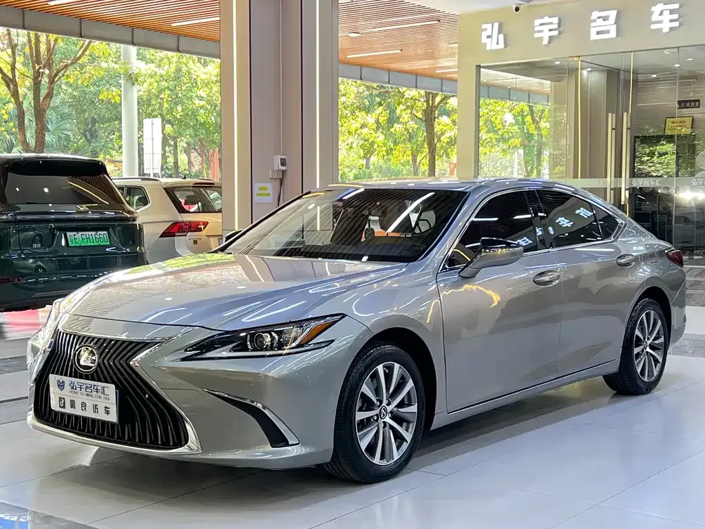 Lexus ES 2021 из CN, фото 1