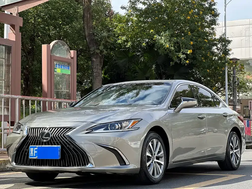 Lexus ES 2021 из CN, фото 3