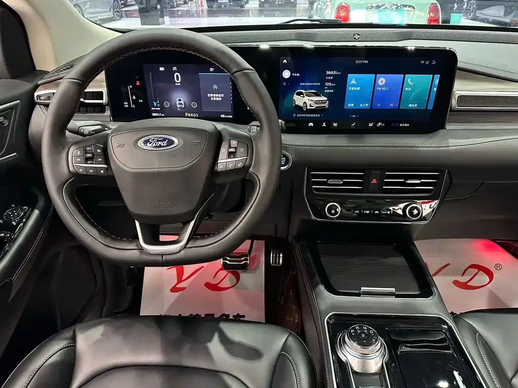 Ford Edge — фото 10
