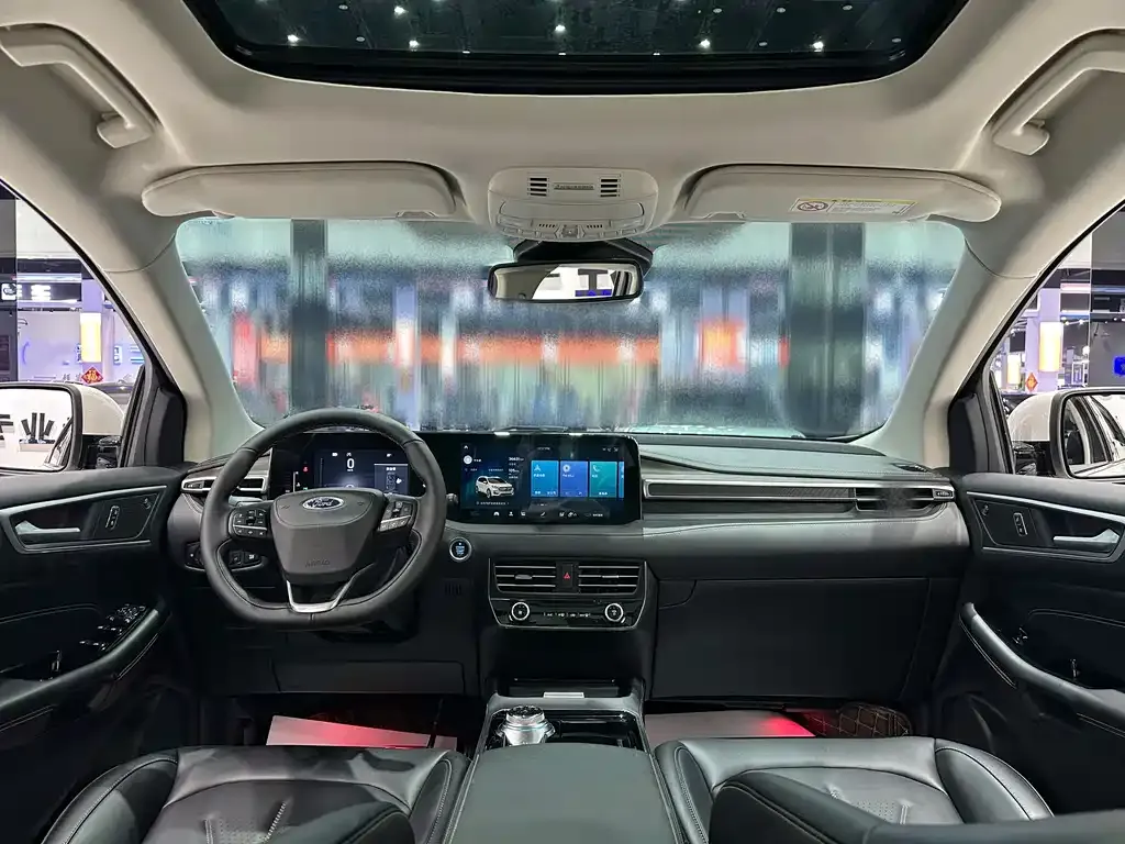 Ford Edge — фото 7