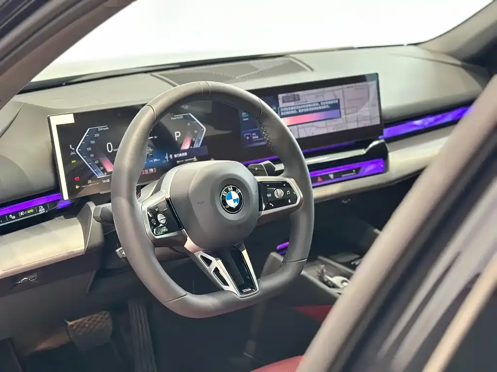 BMW 5 Series 2025 из CN, фото 7