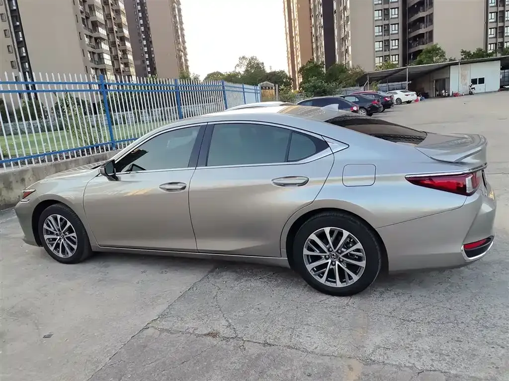 Lexus ES 2024 из CN, фото 5