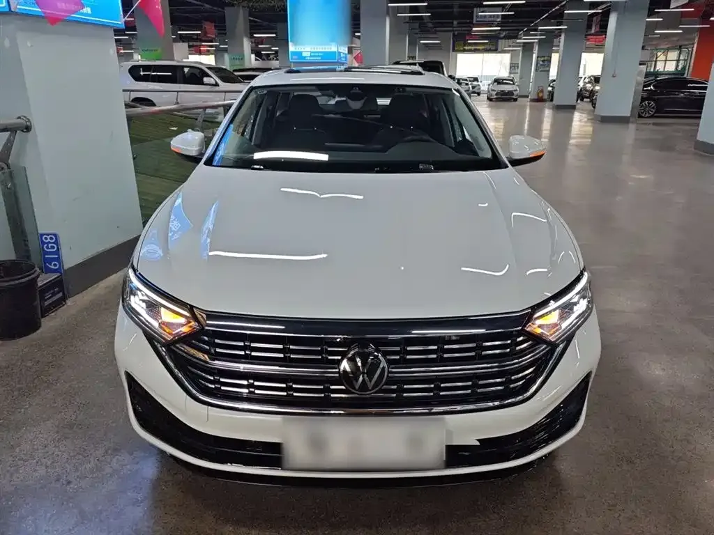 Volkswagen Sagitar 2023 из CN, фото 3