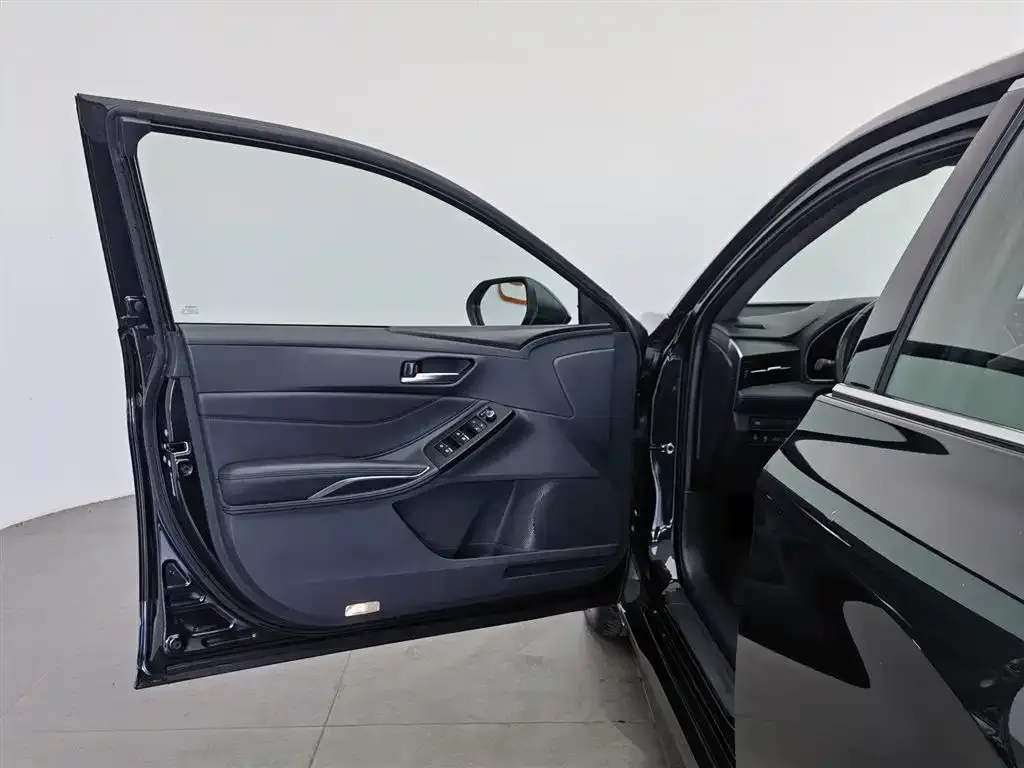 Toyota Avalon 2023 из CN, фото 8