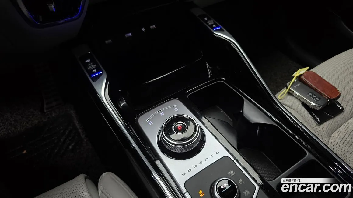 Kia Sorento — фото 9