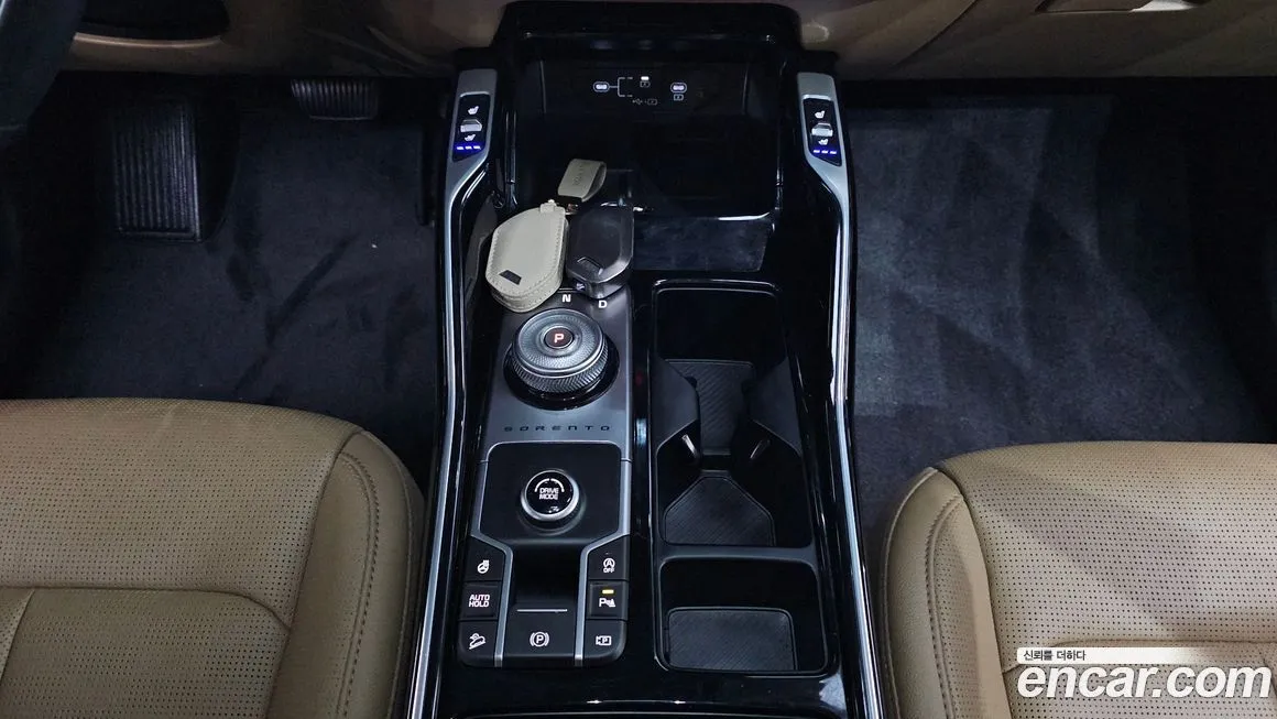 Kia Sorento — фото 9