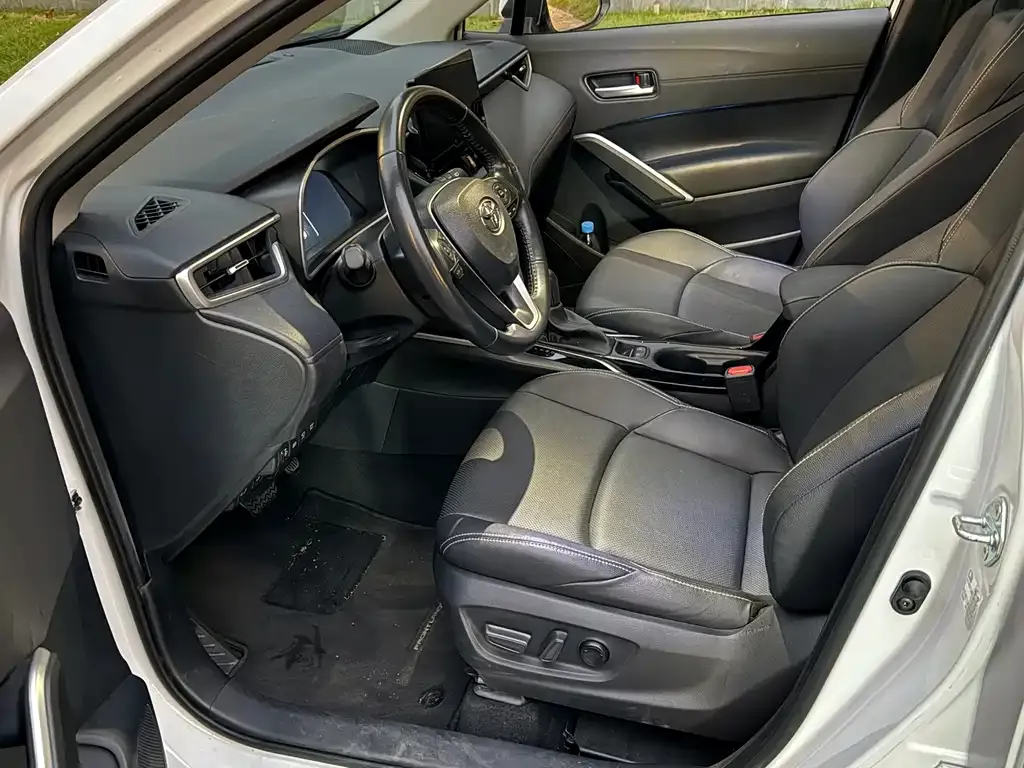 Toyota Frontlander 2023 из CN, фото 7
