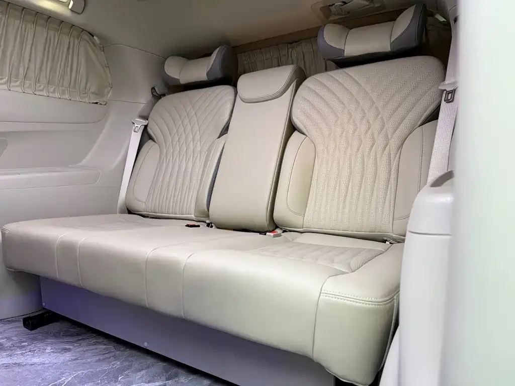 Buick GL8 2024 из CN, фото 8