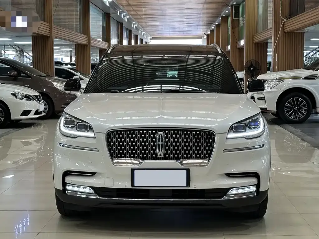 Lincoln Aviator 2022 из CN, фото 2