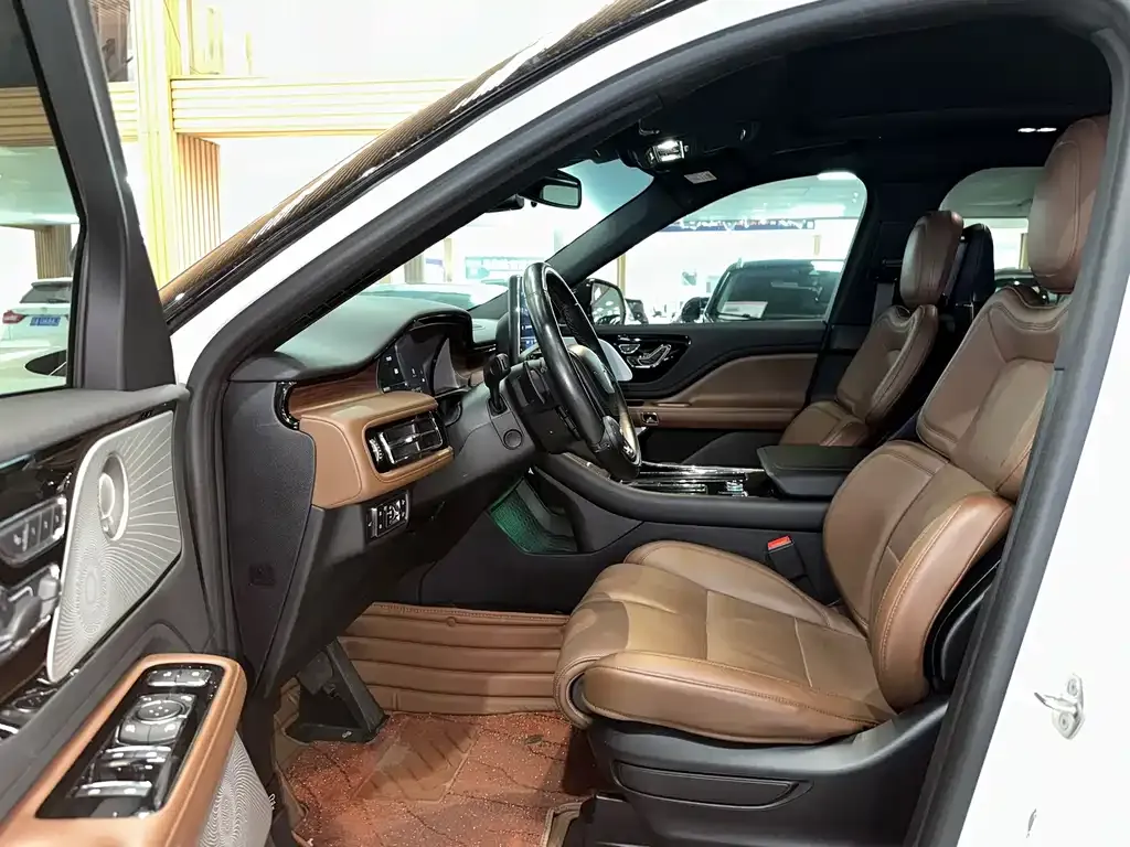 Lincoln Aviator 2022 из CN, фото 7