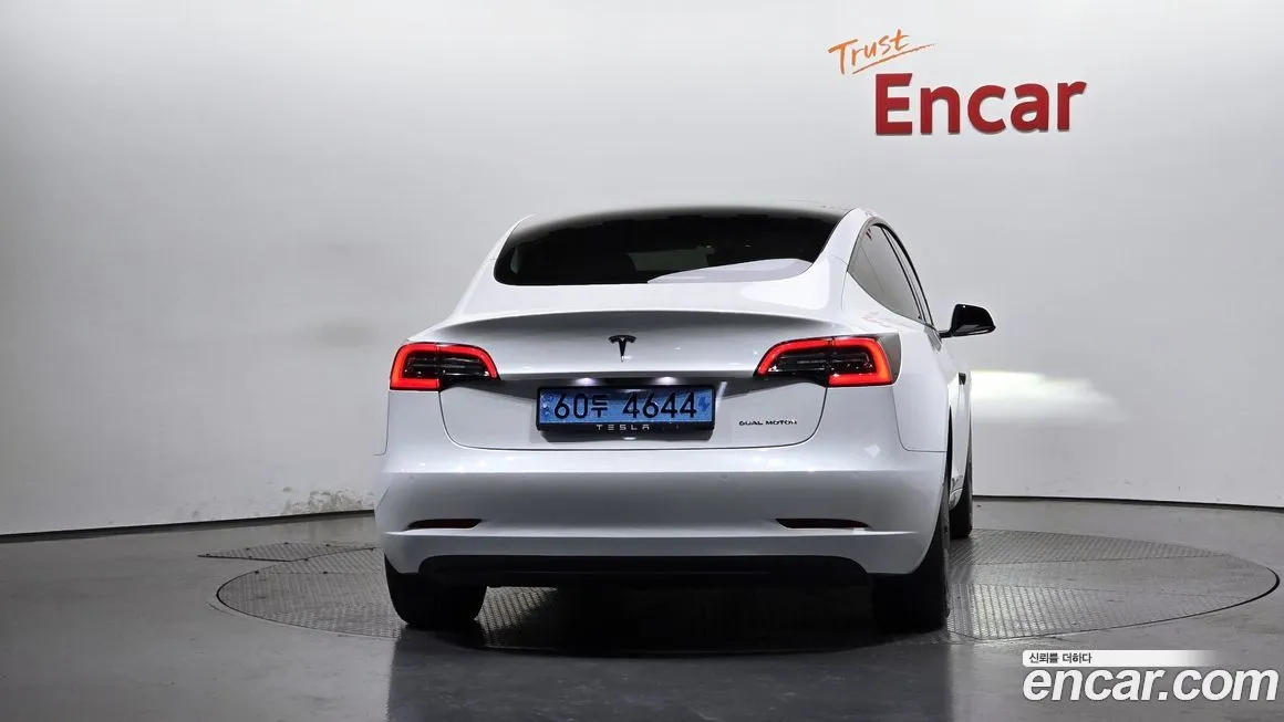 Tesla Model 3 2021 из KR, фото 4