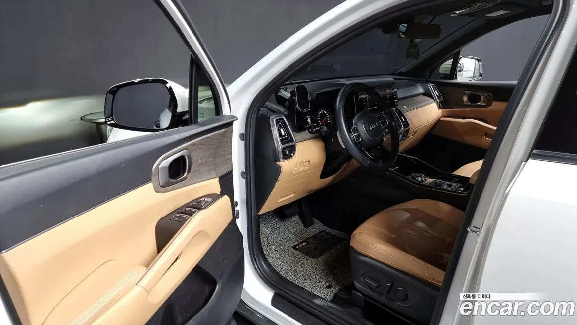 Kia Sorento — фото 10