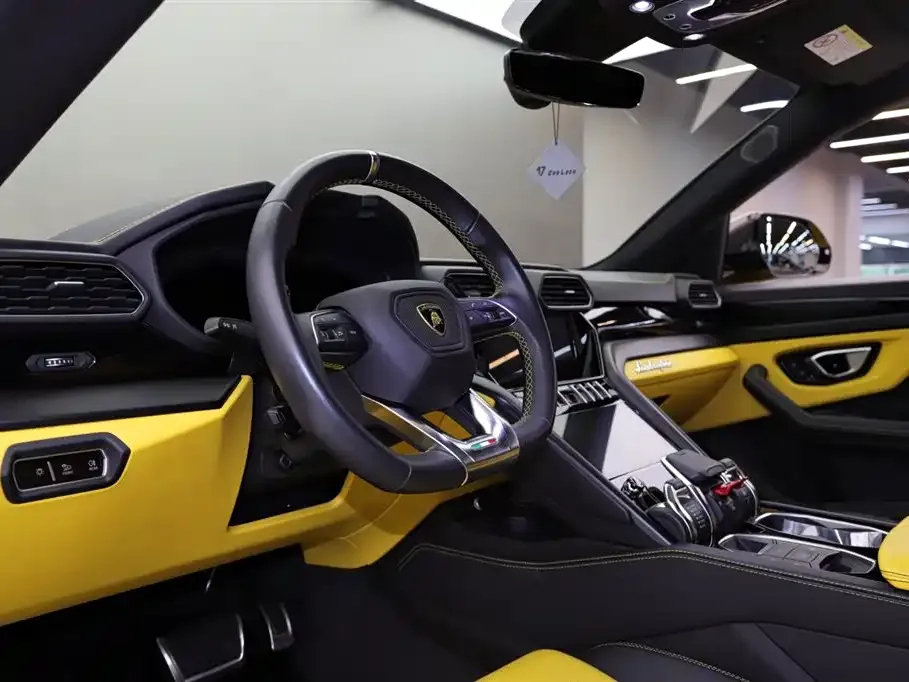 Lamborghini Urus 2021 из CN, фото 8