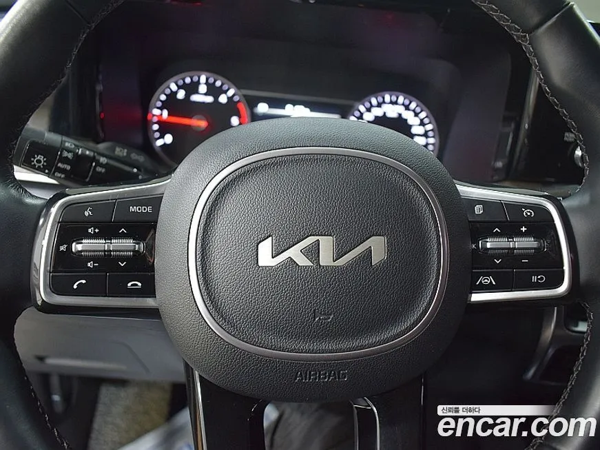Kia Sorento — фото 6
