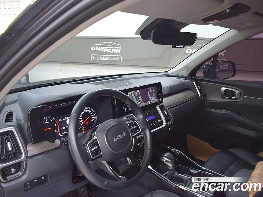 Kia Sorento — фото 9