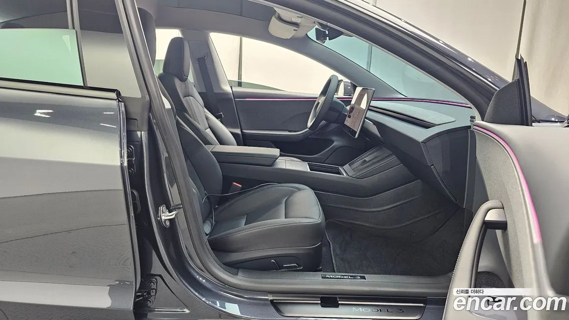 Tesla Model 3 — фото 10