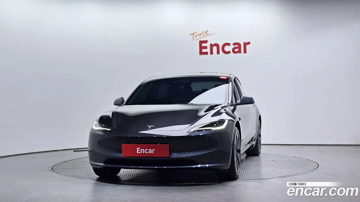 Tesla Model 3 — фото 3