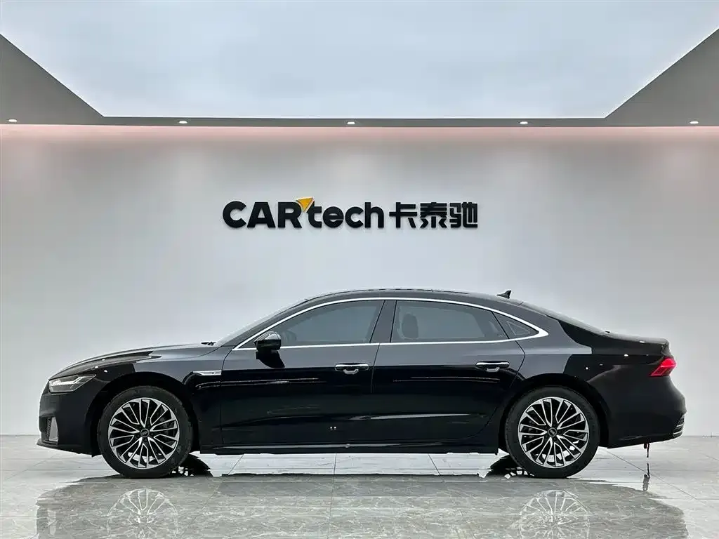 Audi A7L 2024 из CN, фото 2