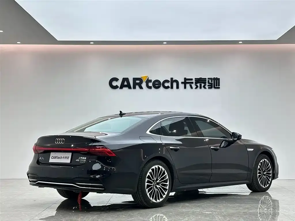 Audi A7L 2024 из CN, фото 5