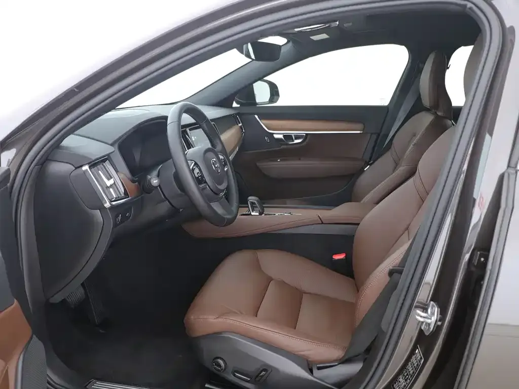 Volvo S90 2022 из CN, фото 4