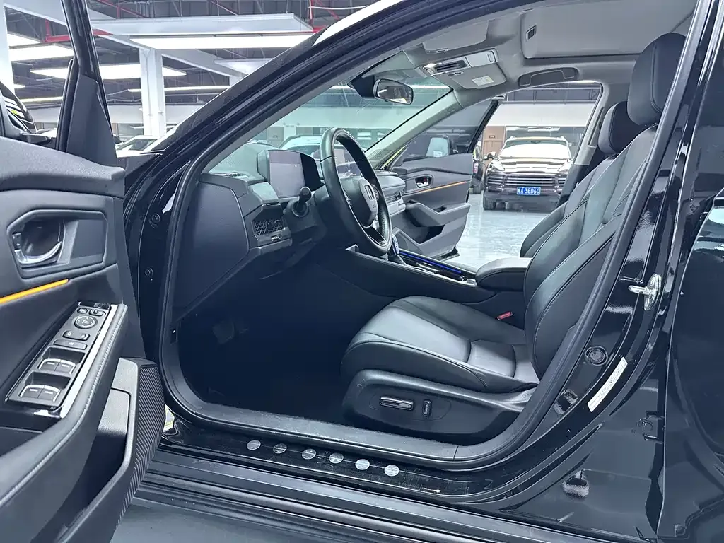 Honda Accord 2023 из CN, фото 4