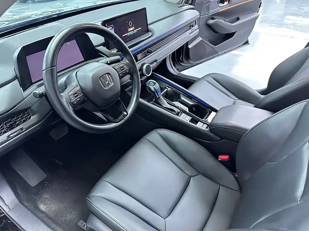 Honda Accord 2023 из CN, фото 5