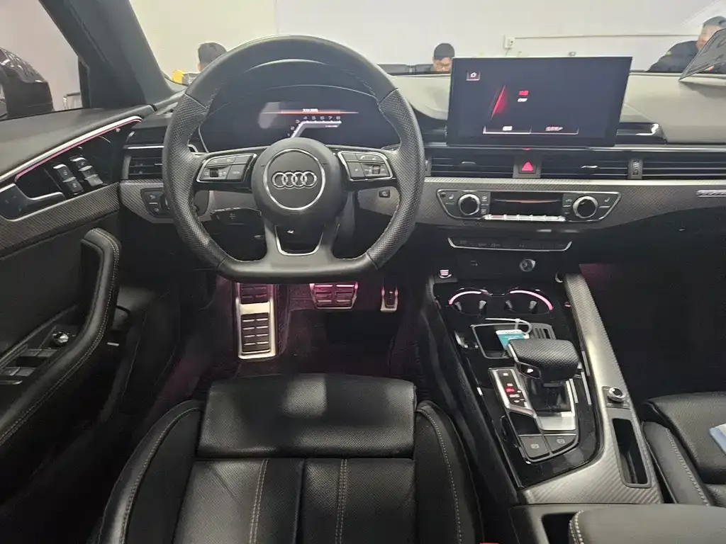 Audi A4L 2024 из CN, фото 6