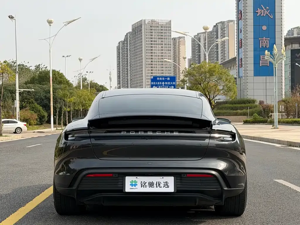 Porsche Taycan 2022 из CN, фото 6