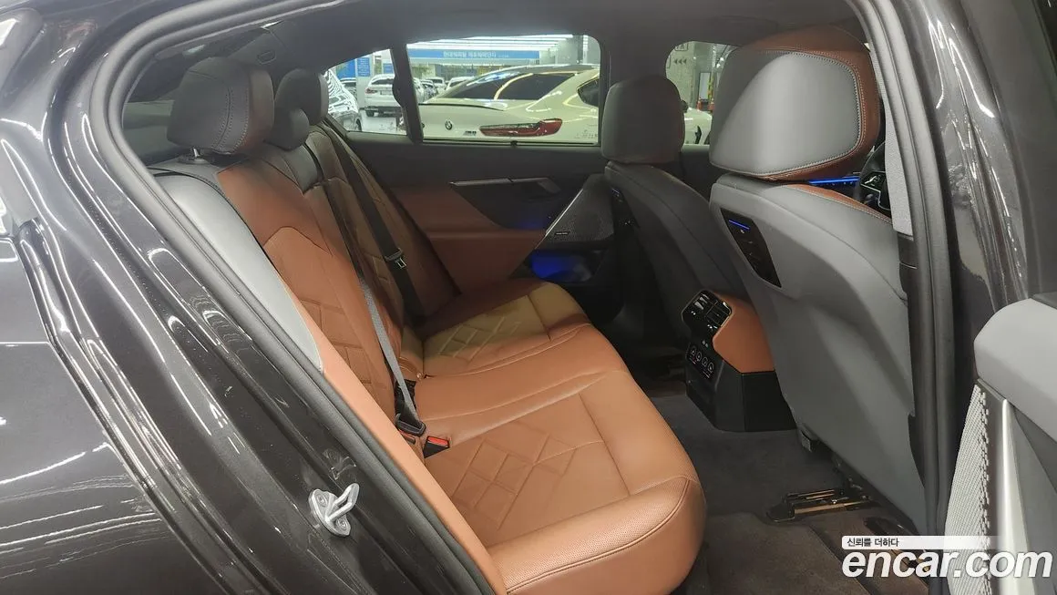 BMW 5-Series 2024 из KR, фото 10
