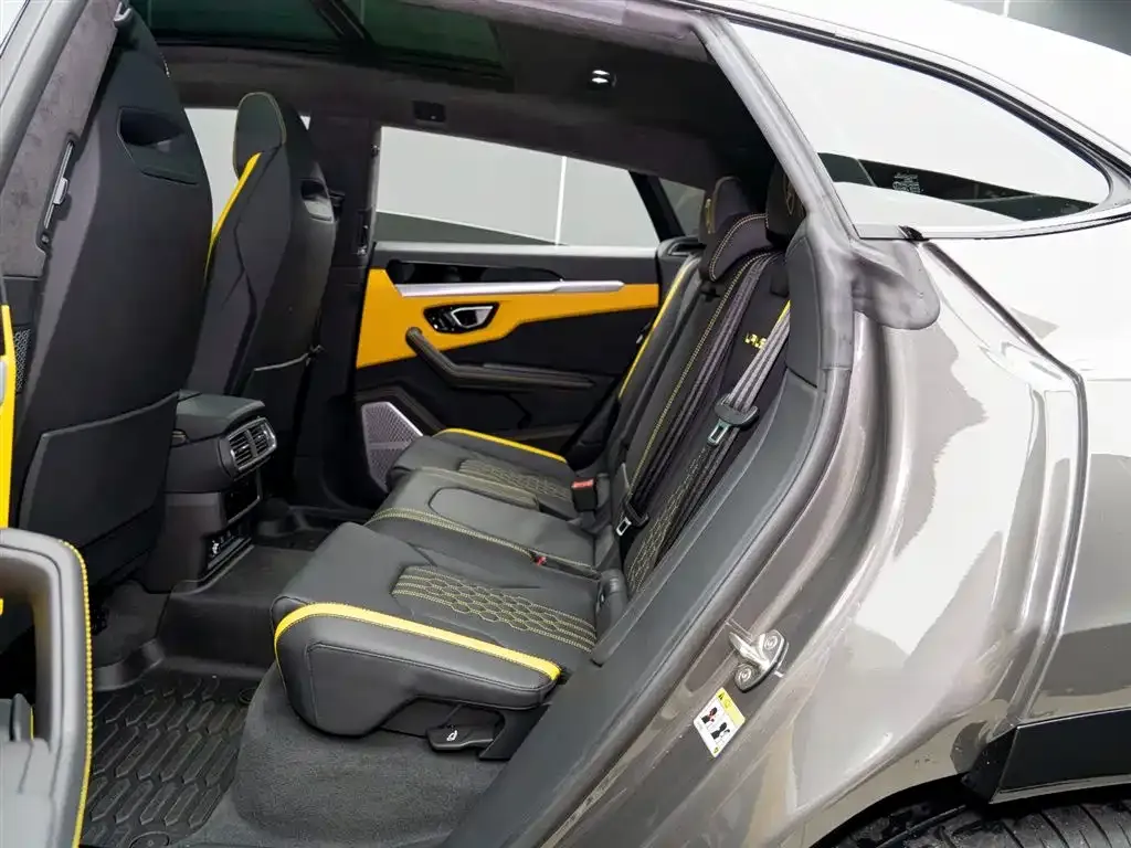 Lamborghini Urus 2024 из CN, фото 10