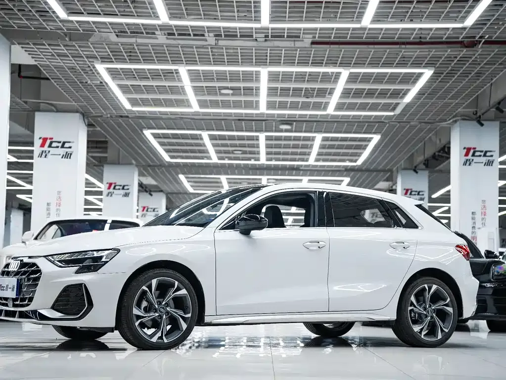 Audi A3 2025 из CN, фото 3