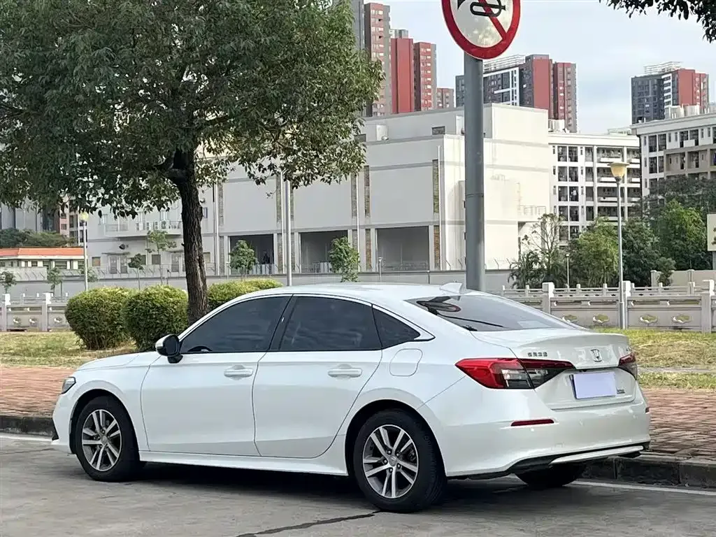 Honda Civic 2024 из CN, фото 3