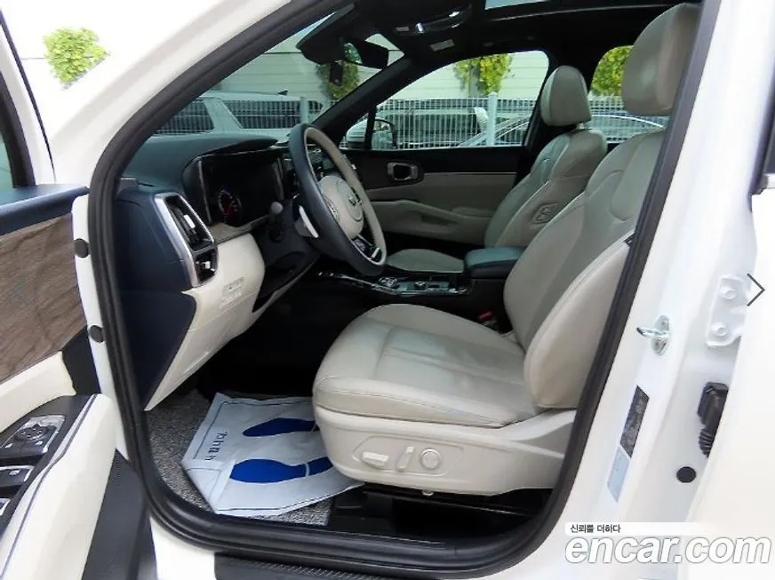 Kia Sorento — фото 5