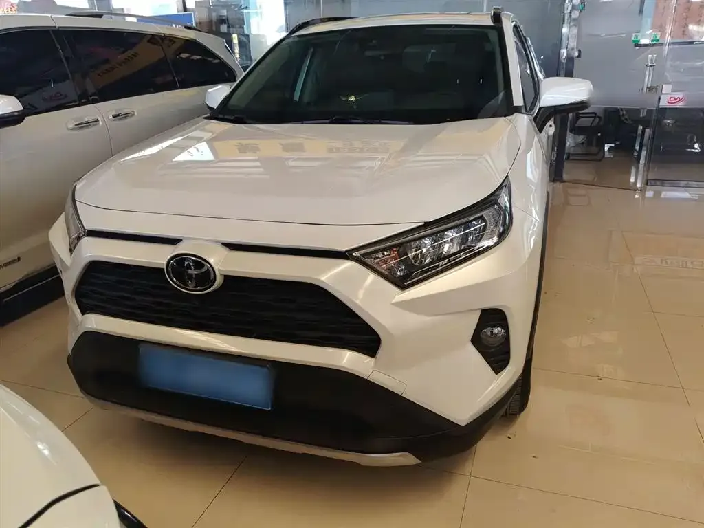 Toyota RAV4 2022 из CN, фото 3