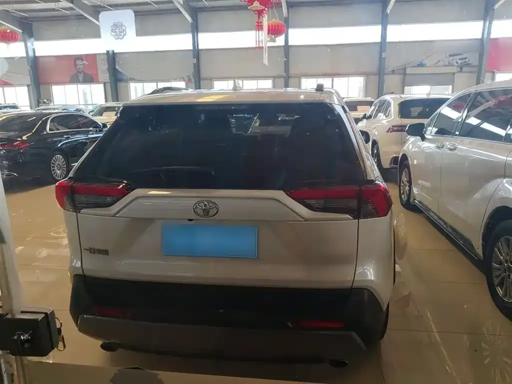 Toyota RAV4 2022 из CN, фото 6