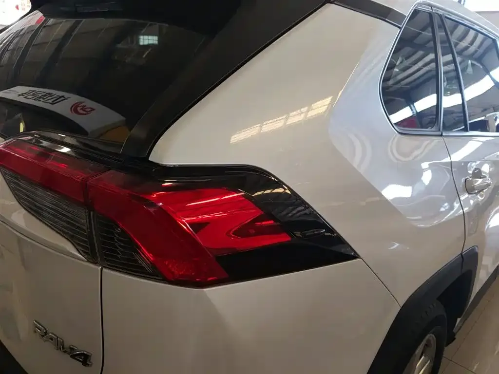 Toyota RAV4 2022 из CN, фото 8